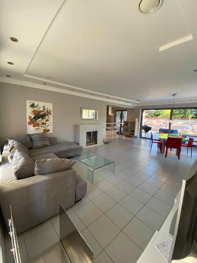 Hajnal Nyaralohaz Villa Balatonfenyves Exteriör bild